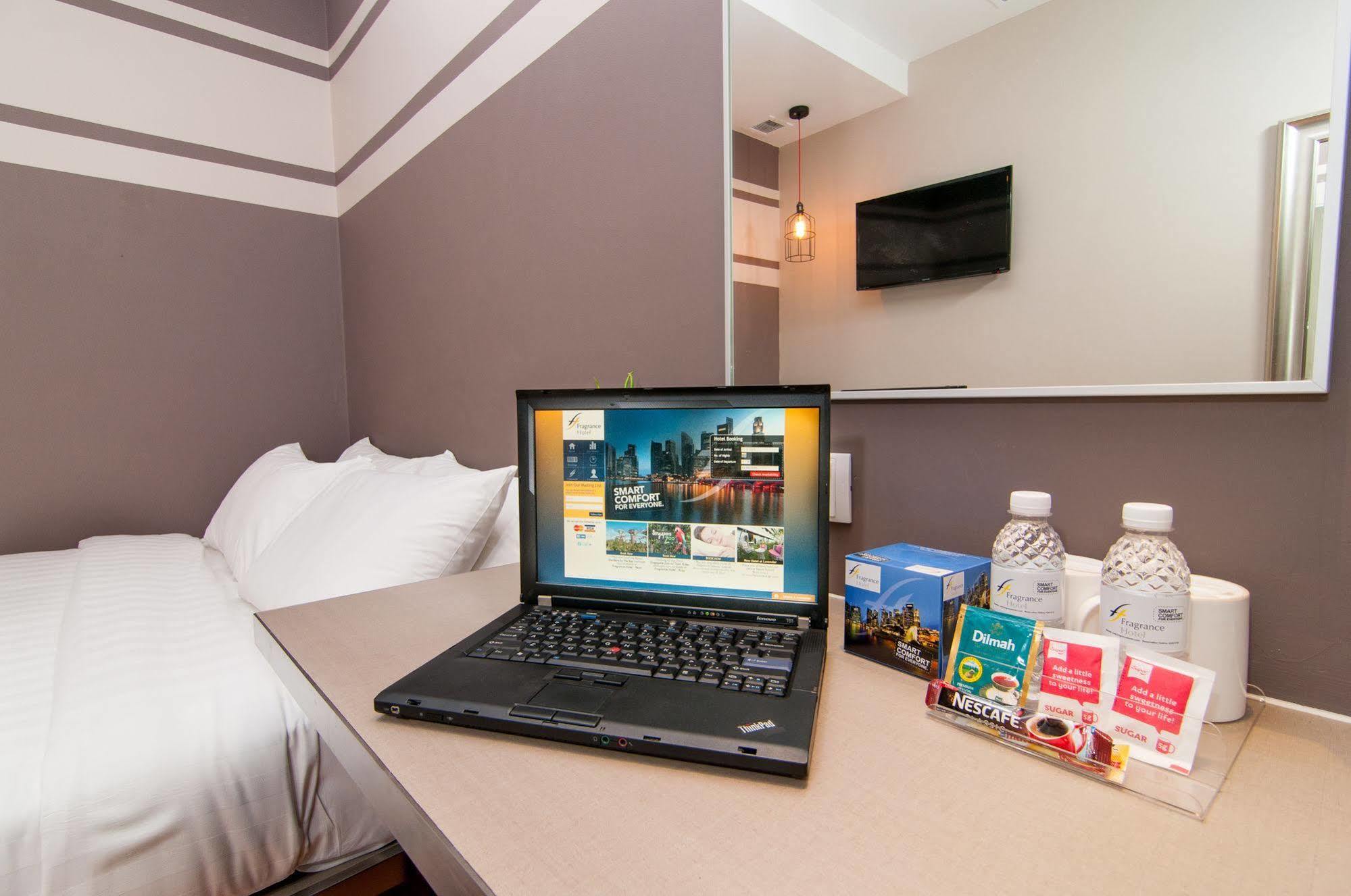 Fragrance Hotel - Kovan Singapore Exterior photo